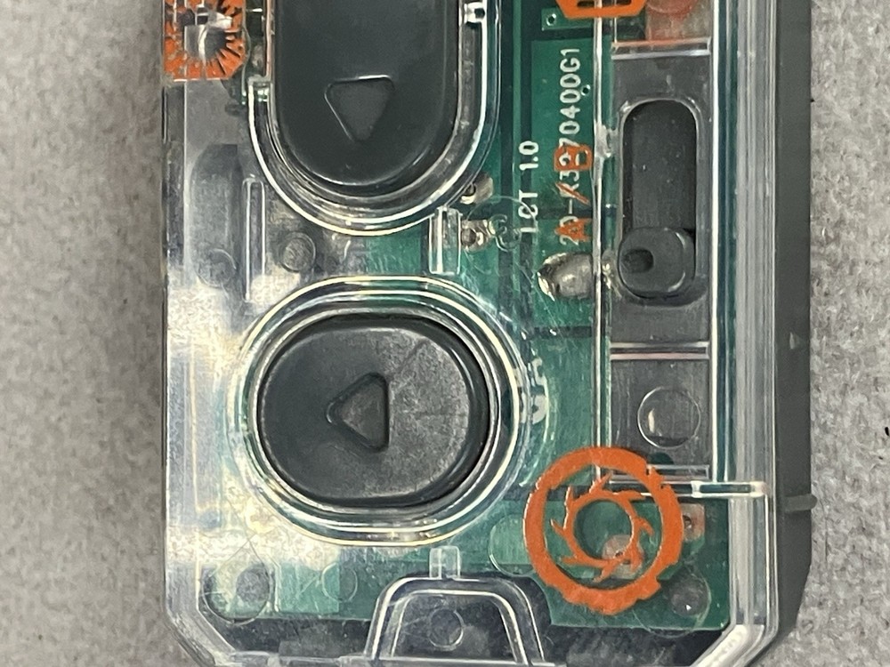 Replacement Remote controller for a HEXBUG BattleBots toy Untested.