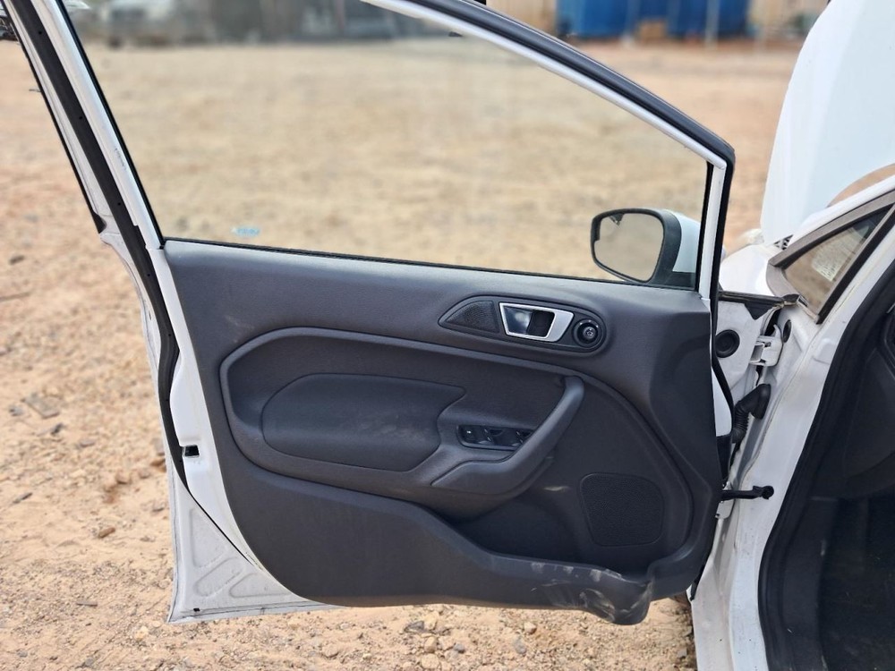 FIESTA 2015 Glove Box 4806519