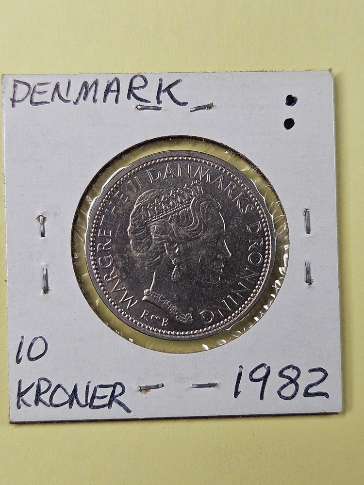 COINS - DENMARK - 10 KRONER 1982