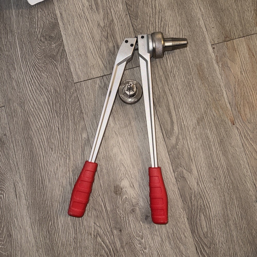 Sioux Chief 1/2" & 3/4" PEX Expansion Tool
