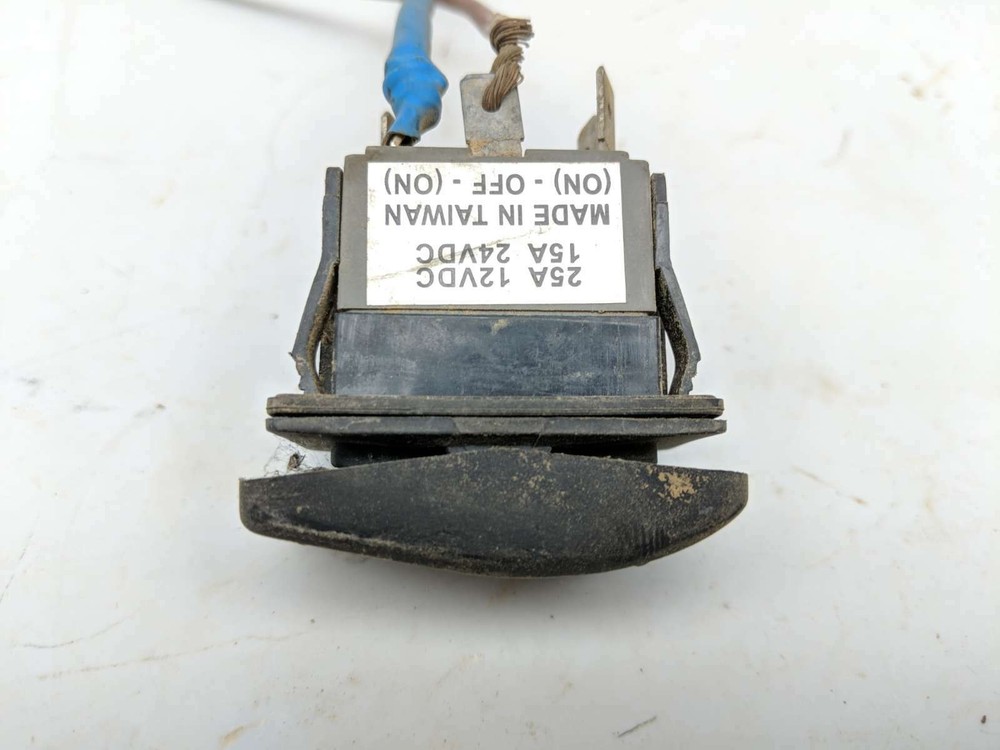 20 Can Am Defender MAX HD8 DPS Accessory Switch (B)