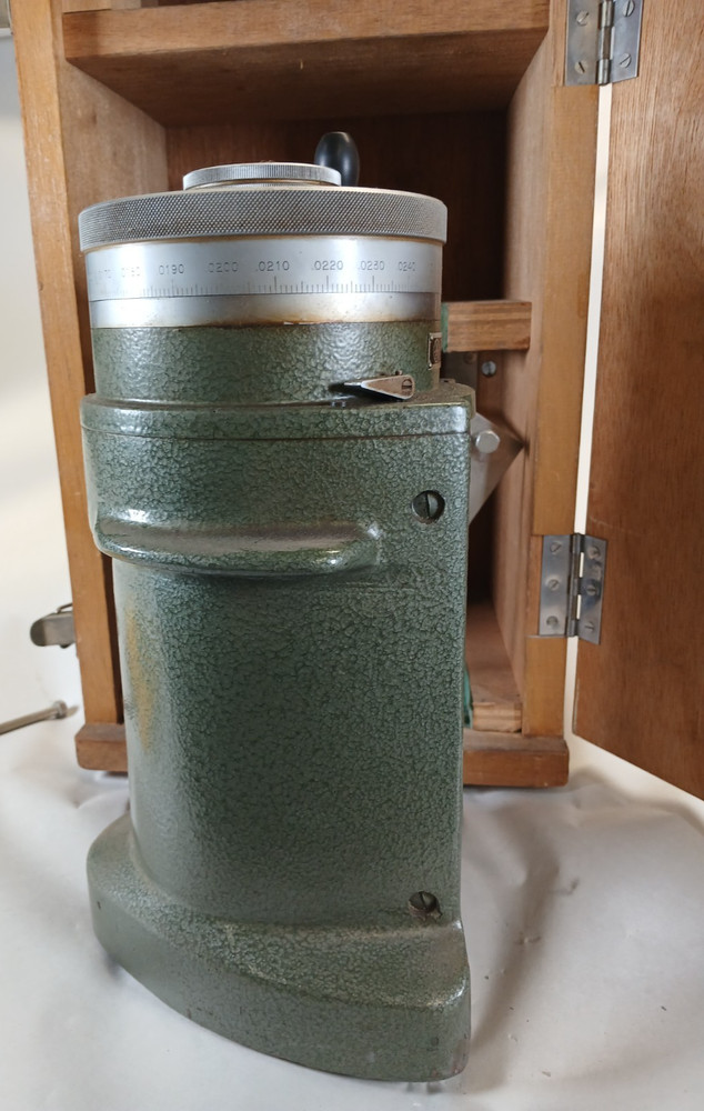 Mitotoyo MFG CO Height Master Model 515 Cat No. HM6 Precise Measuring Tool