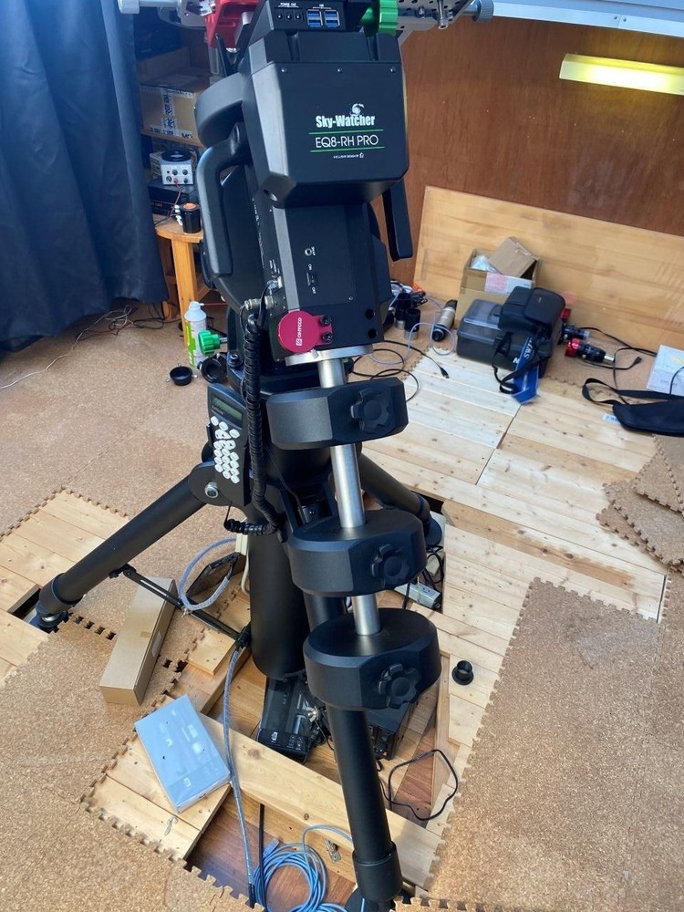 Sky-Watcher EQ8-RH Mount + Tripod Counterweights Hand Controller Tripod