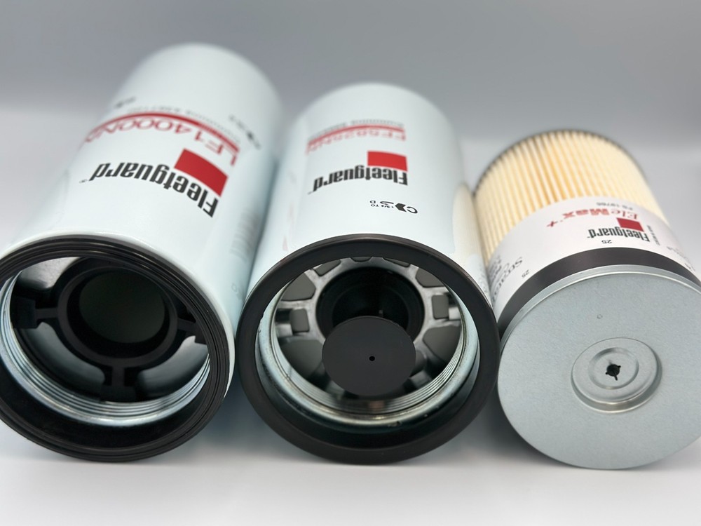 Fleetguard Filter Kit LF14000NN, FF5825NN, FS19765