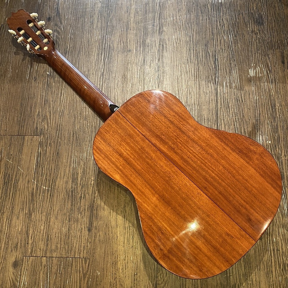 Takamine JS441 Classical Guitar (no251111)