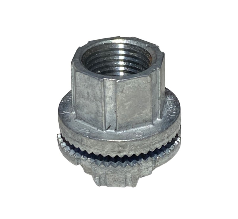 THOMAS & BETTS 1/2" Trade Rigid/Intermediate (IMC) Conduit Hub - New