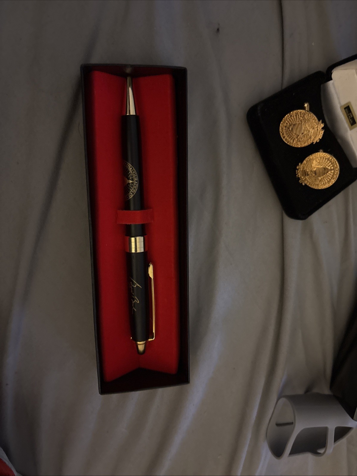 Authentic VIP White House Issue Official VIP Gift Bush Presidential Pen