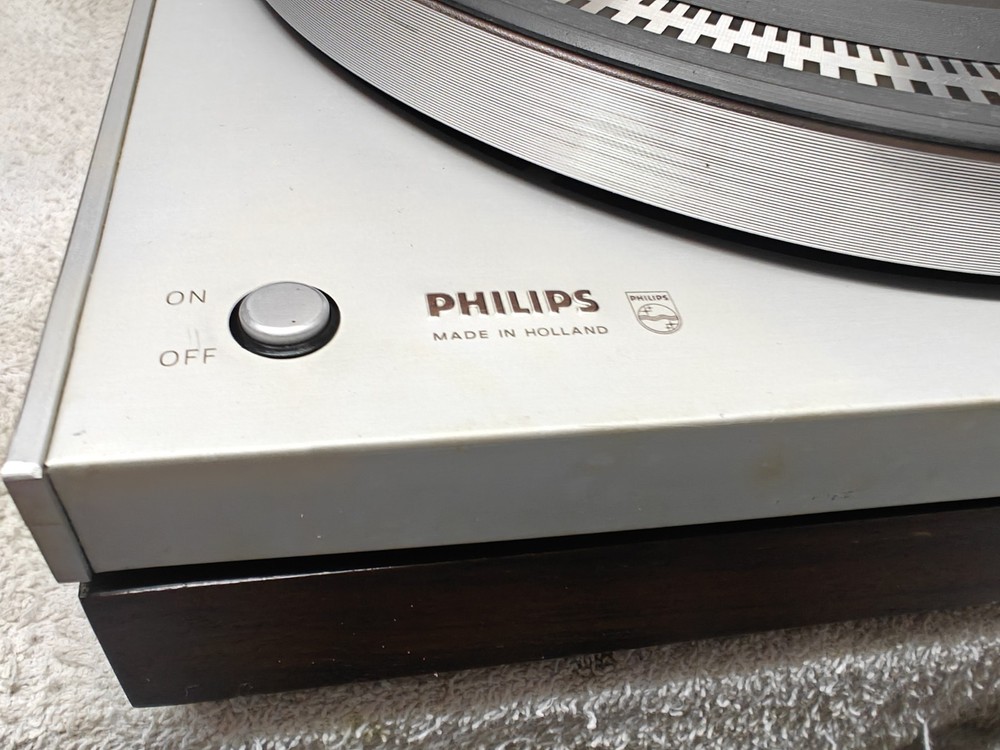 Vintage Philips 212 Electronic Turntable Record Player - Partially Working*READ*