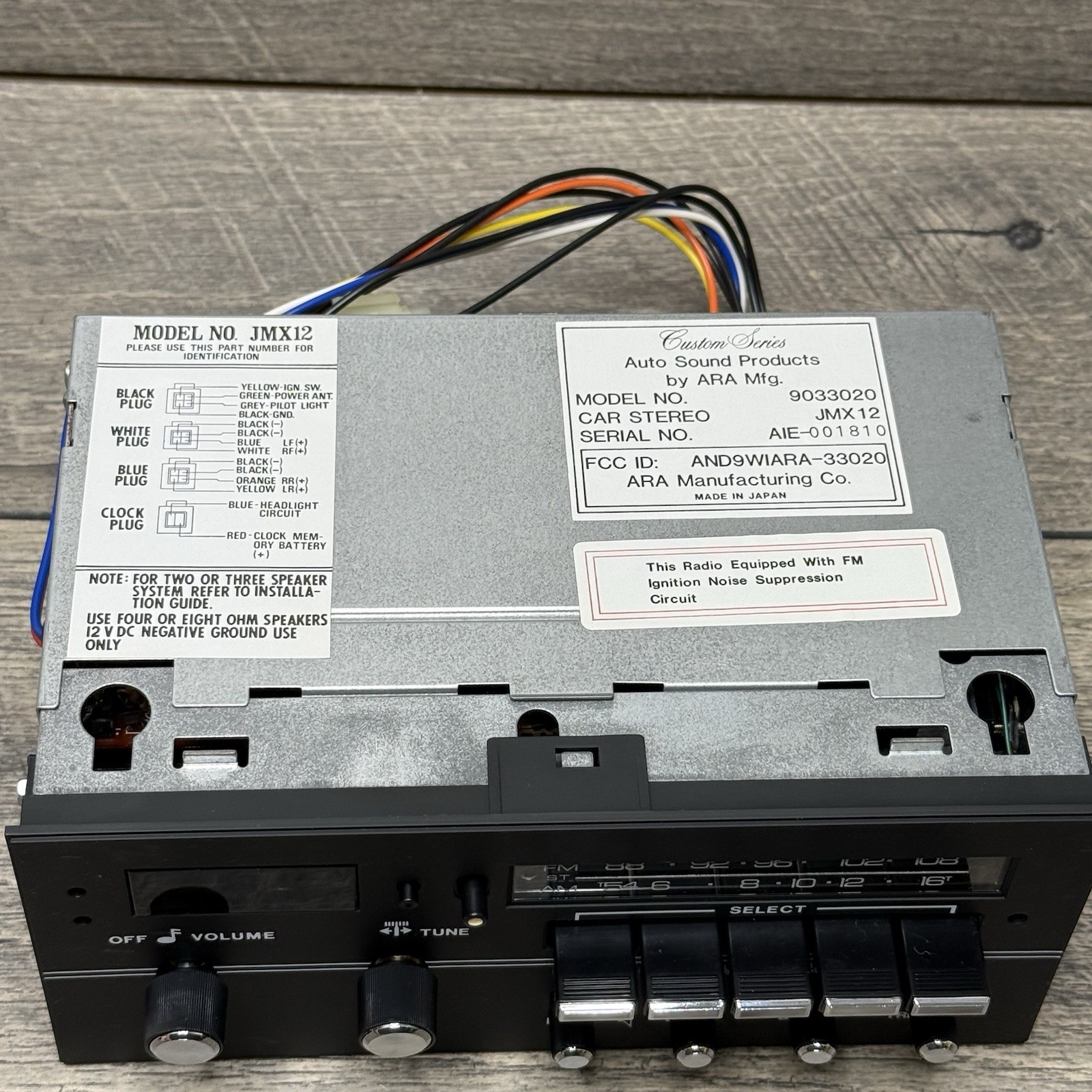 ARA Manufacturing Push Button Car Stereo AM FM Radio Black JMX12 NOS / UNTESTED