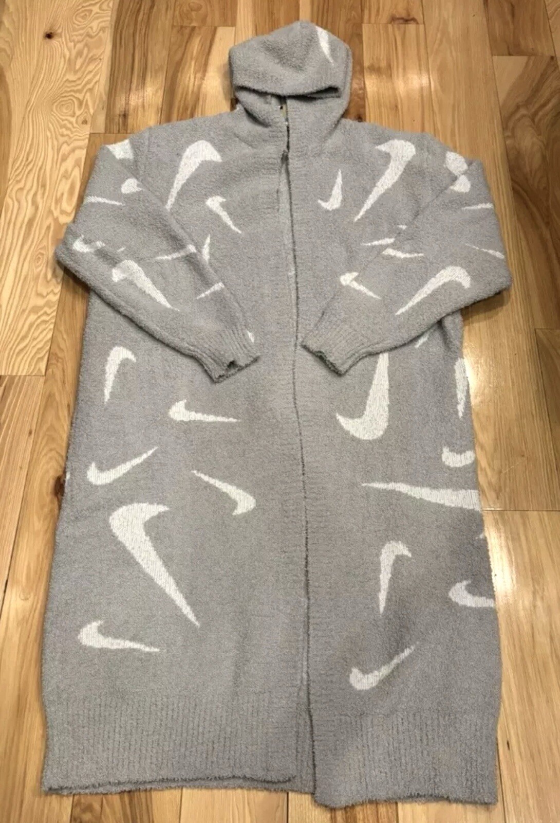 Nike Phoenix Cozy Boucle Long Knit Cardigan Women Grey FD4282-077 Women’s Medium