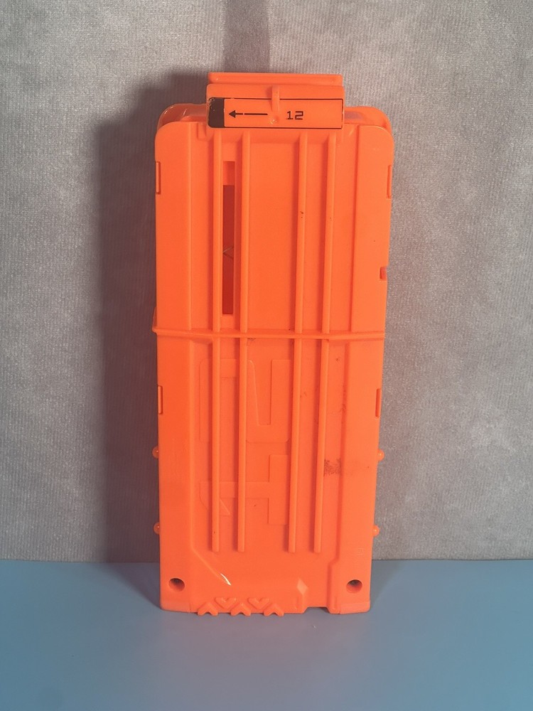 NERF N-Strike 12 Round Dart Clip & 8 darts