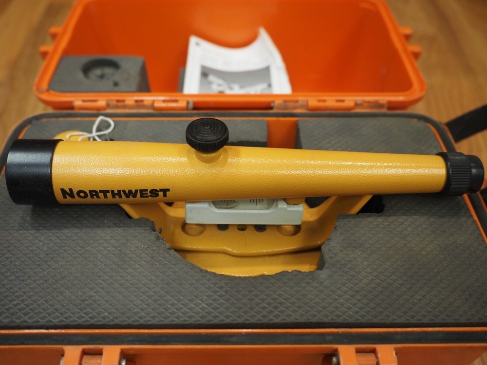 NWi NSL100A NSL100 Builders Level