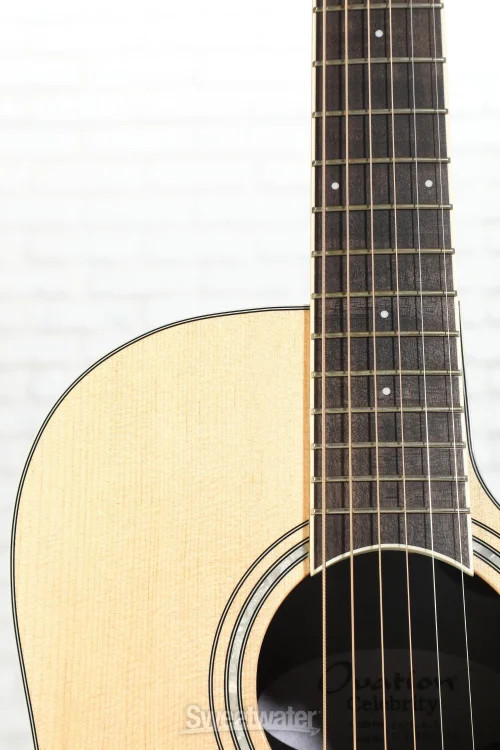 Ovation Celebrity Standard - Natural