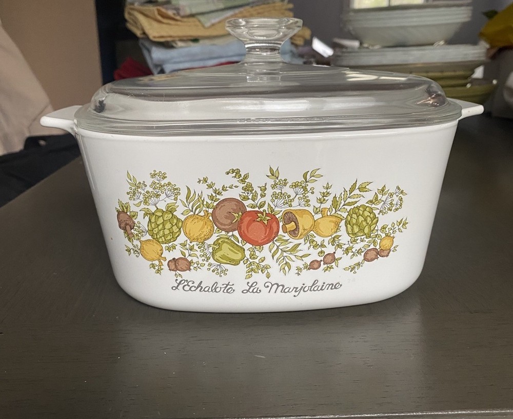 CorningWare Vegetable Print Casserole Ceramic 2 Piece Set w/ Lids