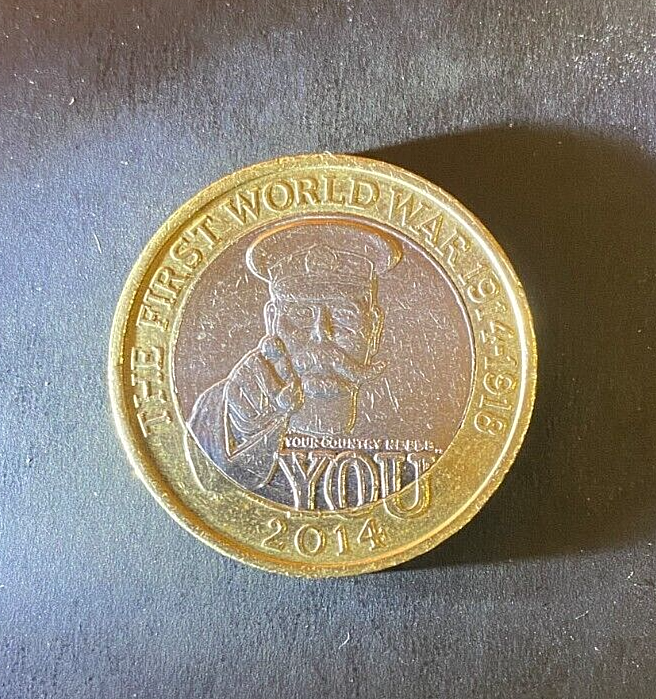 2014 WW1 Lord Kitchener £2 Mint Error - Obverse inner dots struck off - centre.