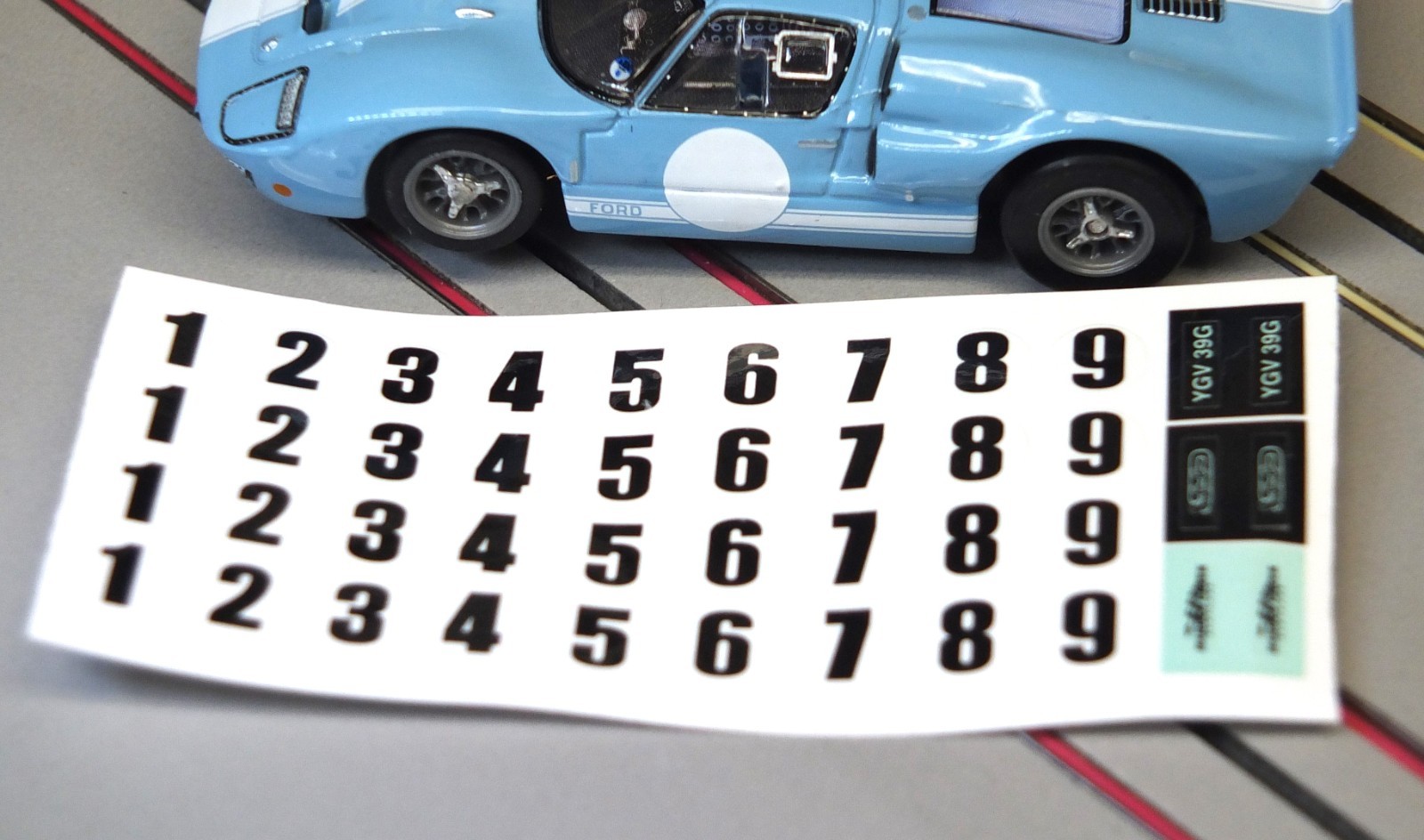 AFX 22130 Ford GT40 Mark II Mega G+ HO - Chassis 1085 Limited Edition 2 EACH