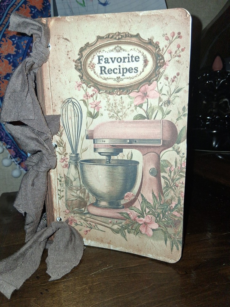 Favorite Recipes Junk Journal Scrapbook