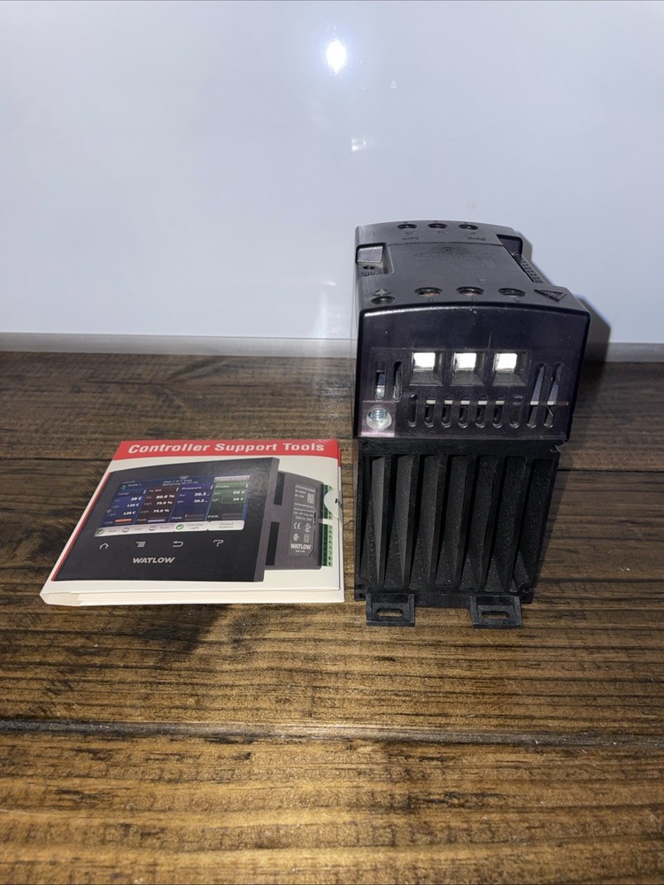 Watlow DC10-48P0-0000 solid state power controller