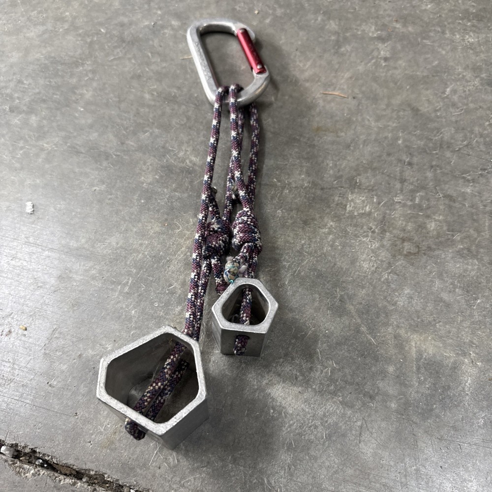 2 Hex Style  Climbing Checks
