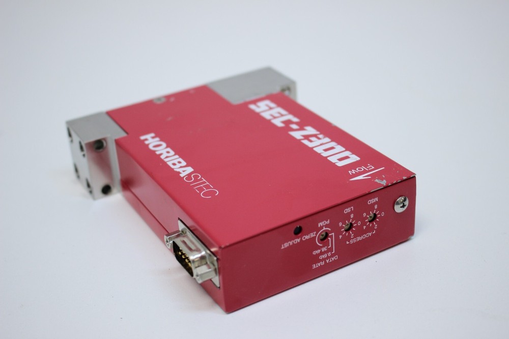 Stec SEC-Z313M Mass Flow Controller N2 300 SCCM *used working