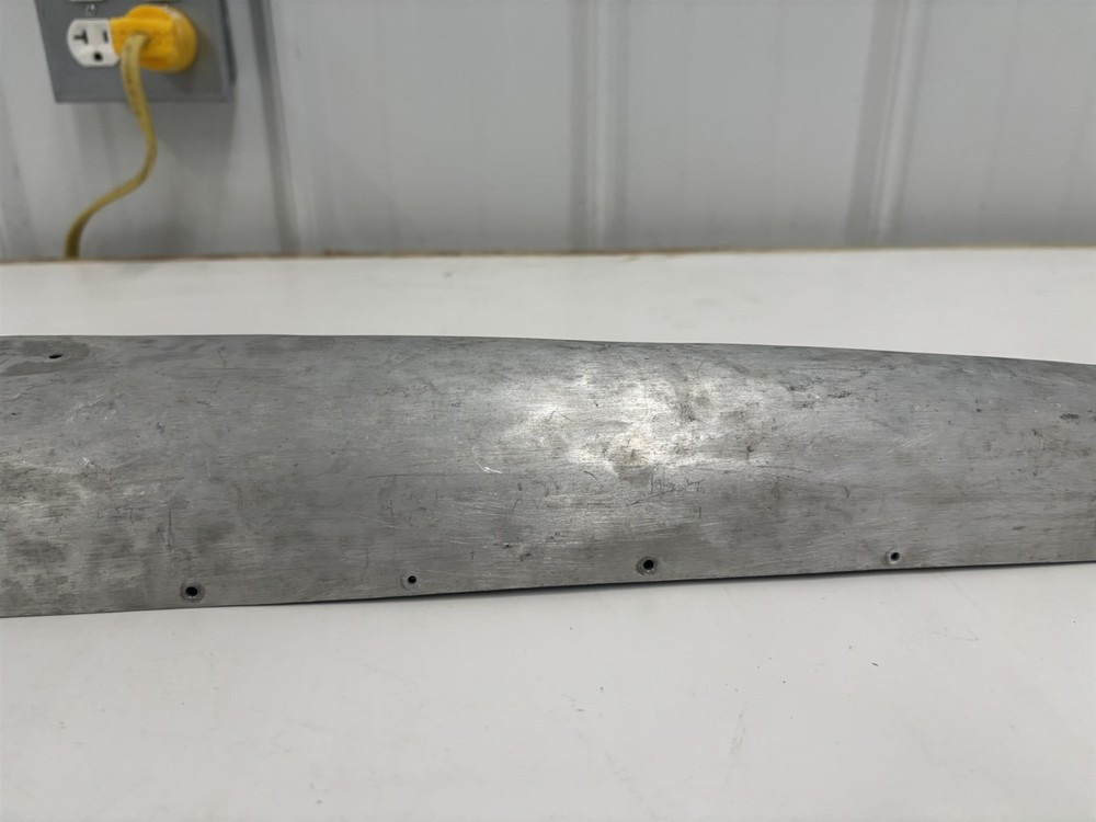 Luscombe Model 8 Left Wing Tip Bow 582208-2 Wingtip