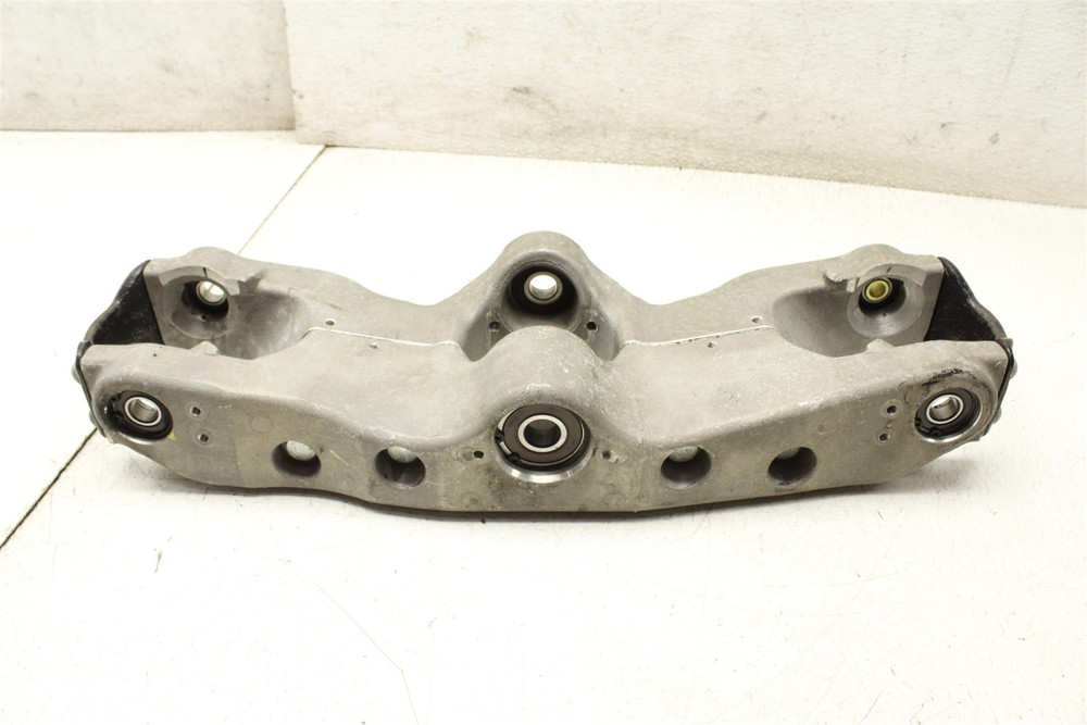 2009 Piaggio MP3 400 Triple Tree Mount Bracket 09-12