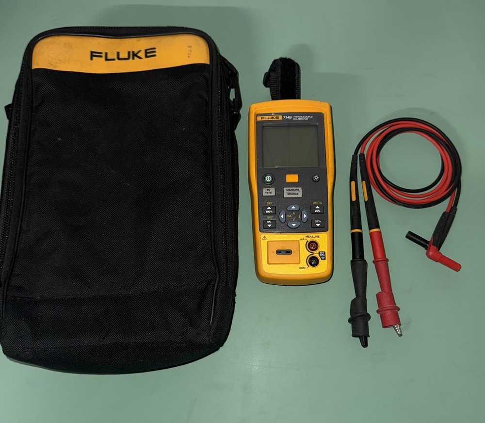 Fluke 714B Thermocouple Calibrator