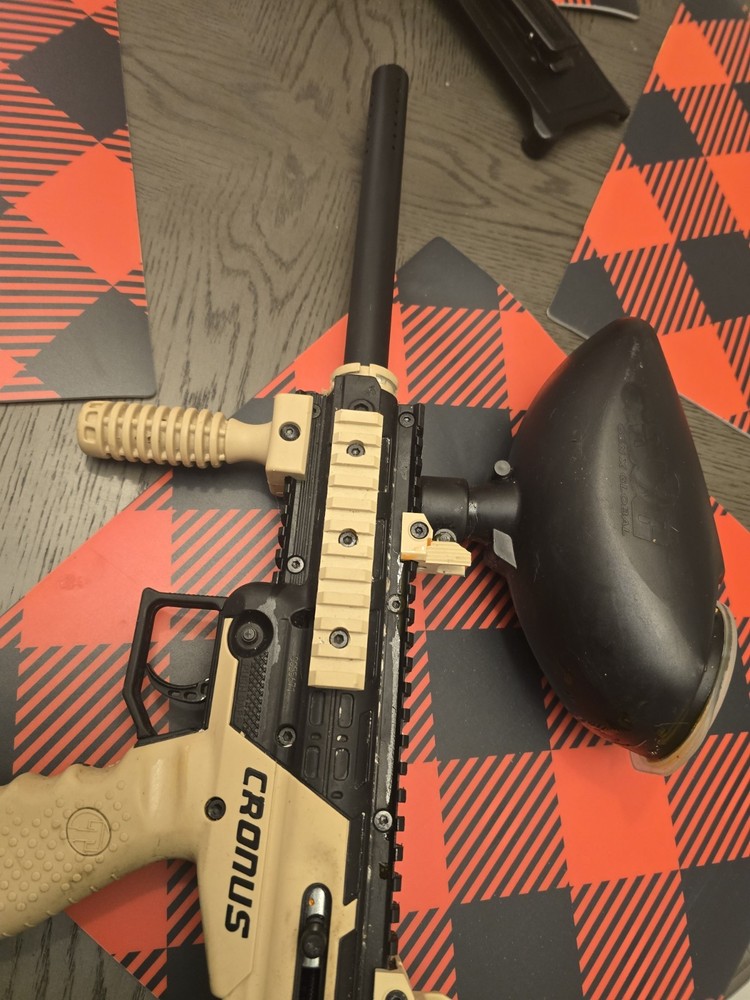 Cronus Paintball Gun - Beige/Black.