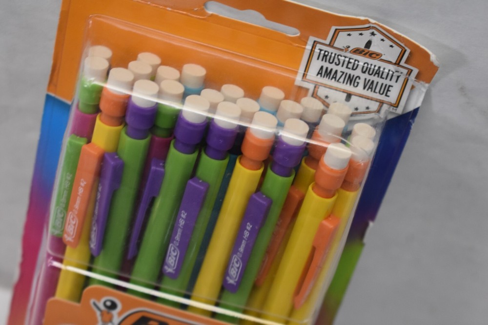 BIC Xtra Strong Mechanical Pencils 24 Pack break Resistant Lead #2 Assorted