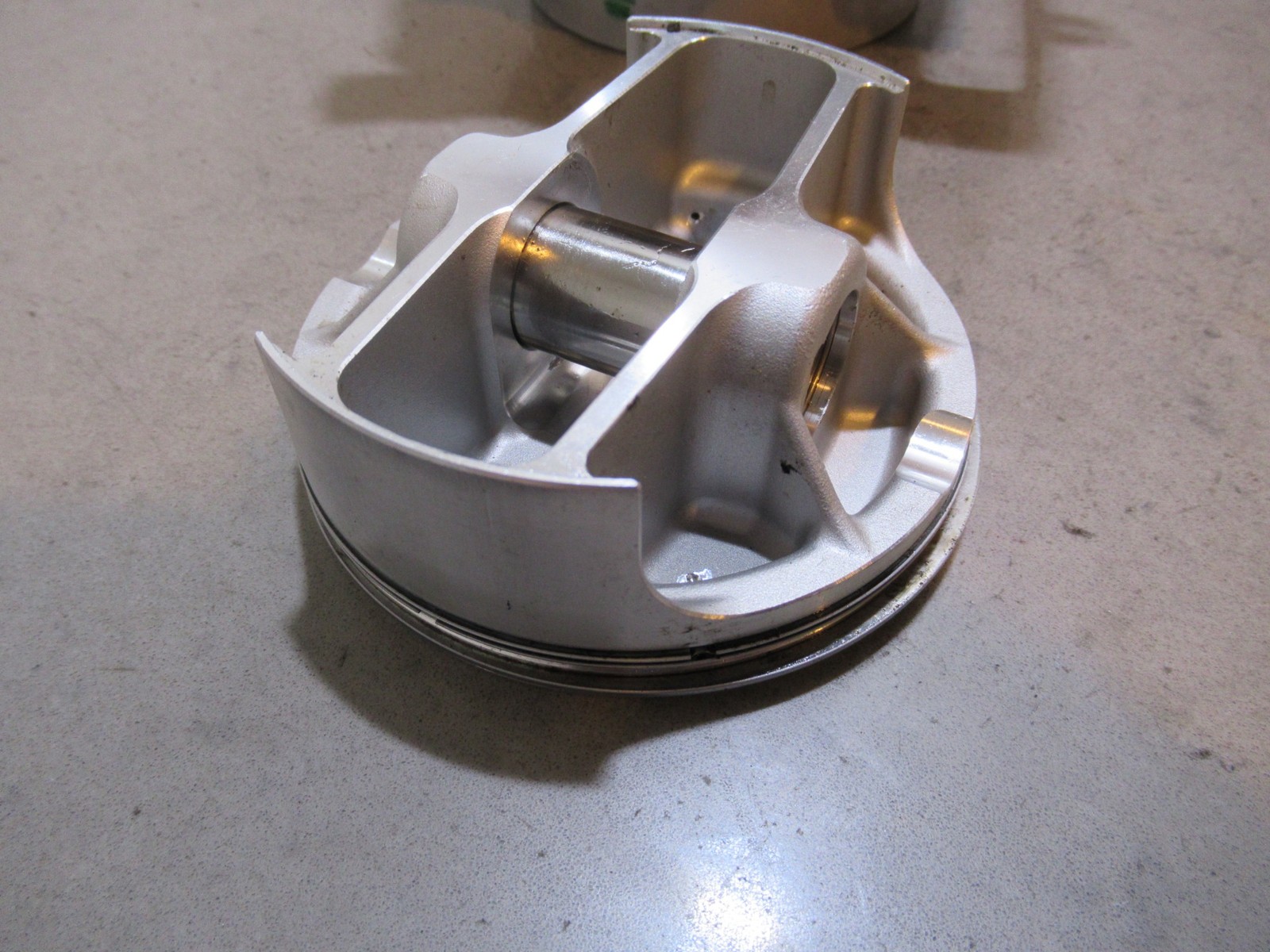 Polaris Outlaw 525 S Cylinder Piston 2008