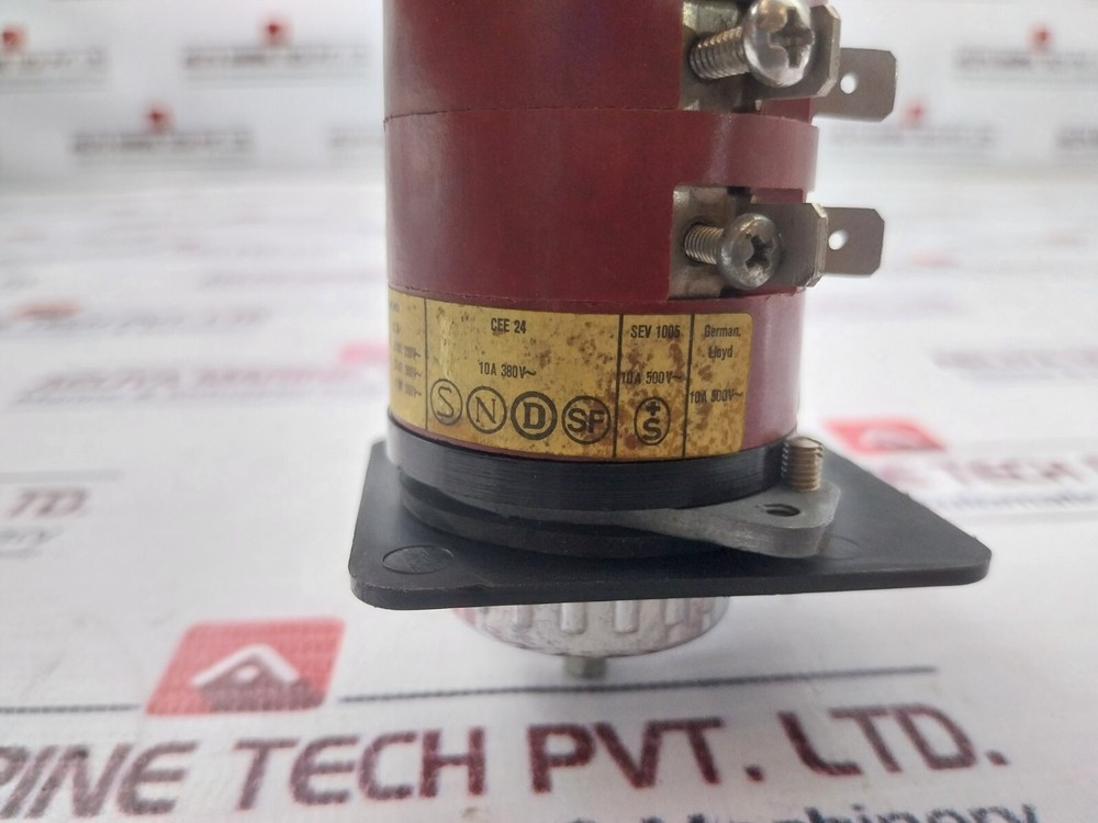 Telemecanique CEE 24 Selector Switch BVN 10