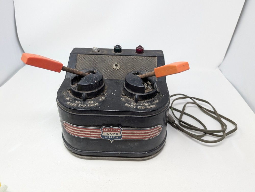 AMERICAN FLYER 18B, 175-WATT -2 TRAIN TRANSFORMER - TESTED WORKING