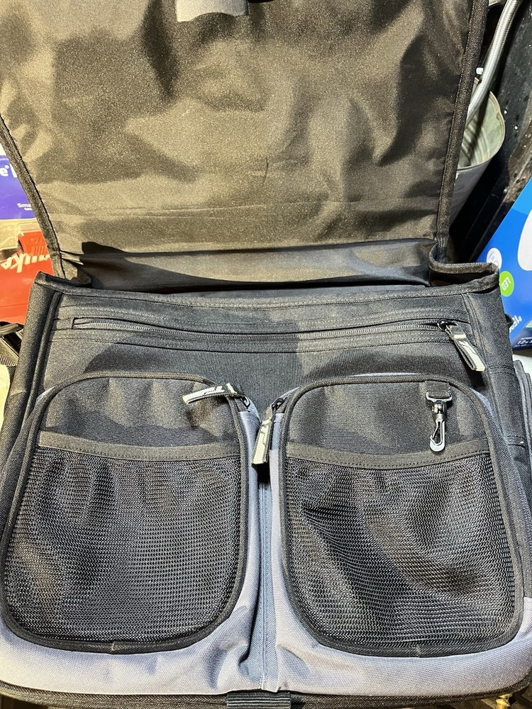 targus laptop bag 14