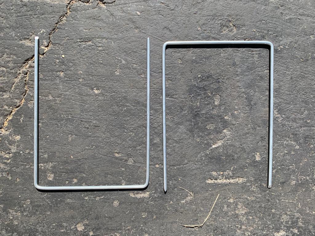 Sandbaggy Extra Wide Landscape Staples (6" W x 8" L) - 7 Gauge Galvanized Steel