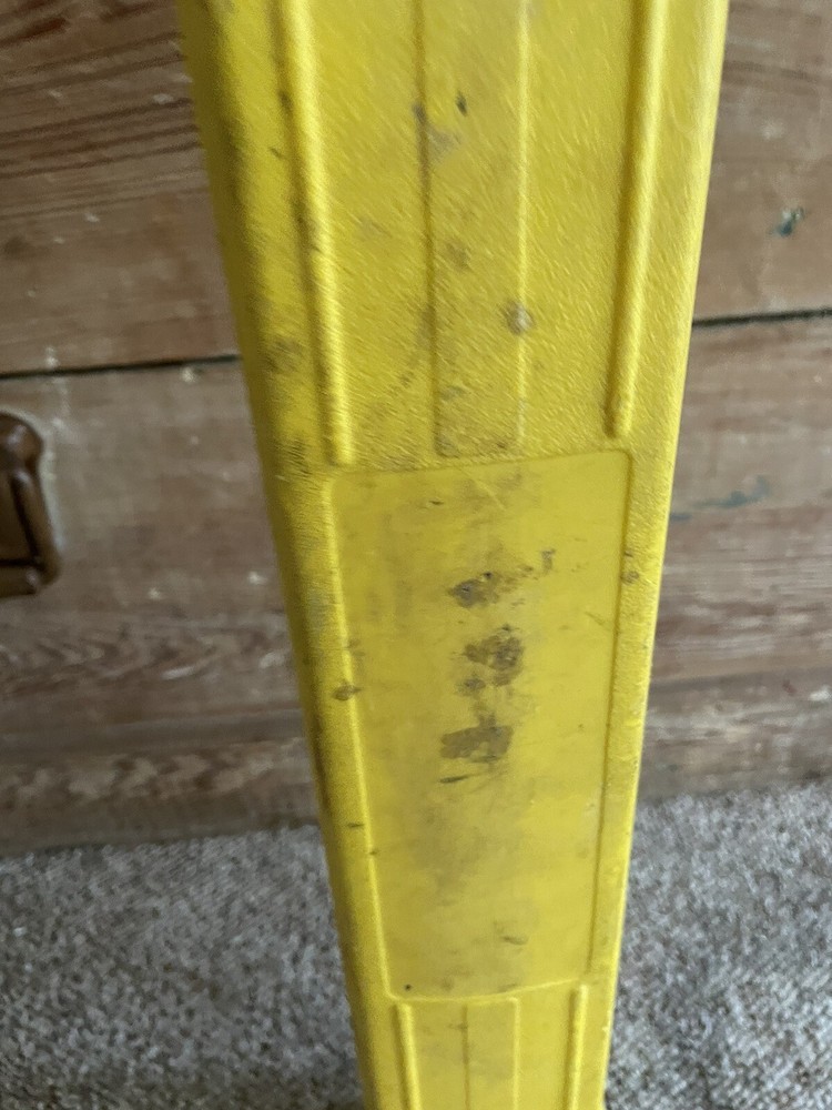 Stanley Contractor Level Hard CASE Yellow 50.5” Building Construction