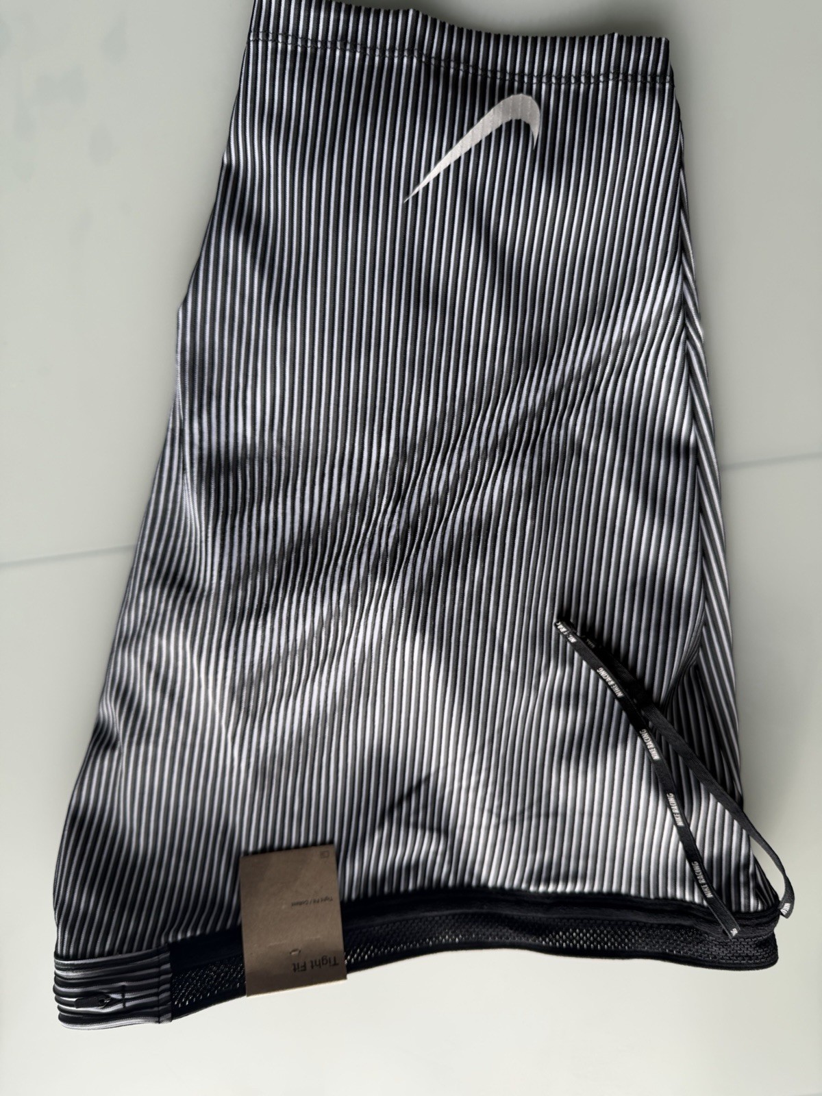 FN3369-013 Large Nike AeroSwift Men's Dri-FIT ADV Running 1/2-Length Leggings