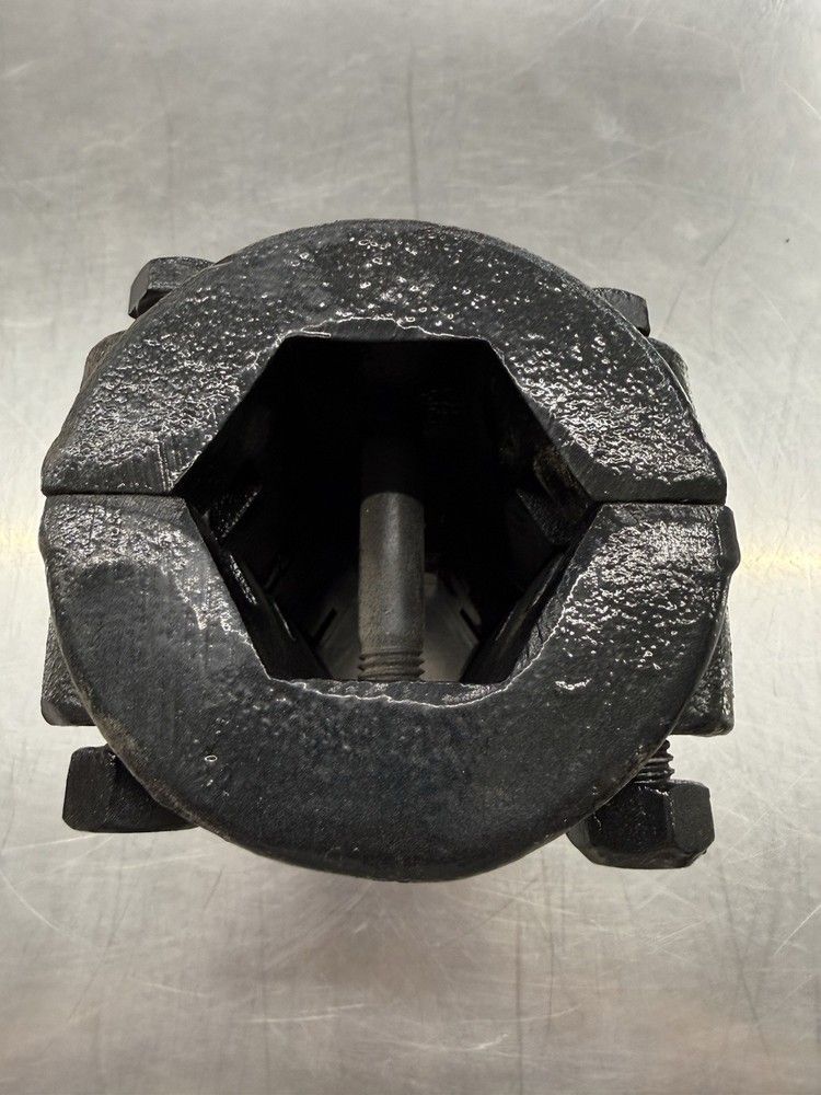 2 1/2” 2 Piece Split Coupler