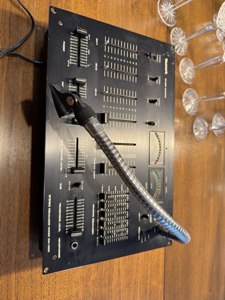 Numark DM1800 PPD Preamp Mixer