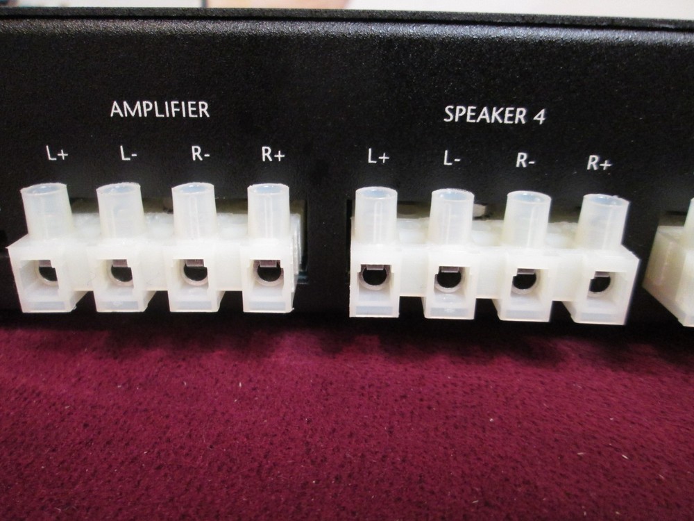 Niles HDL-4 High-Definition Speaker Selection System Complete unit