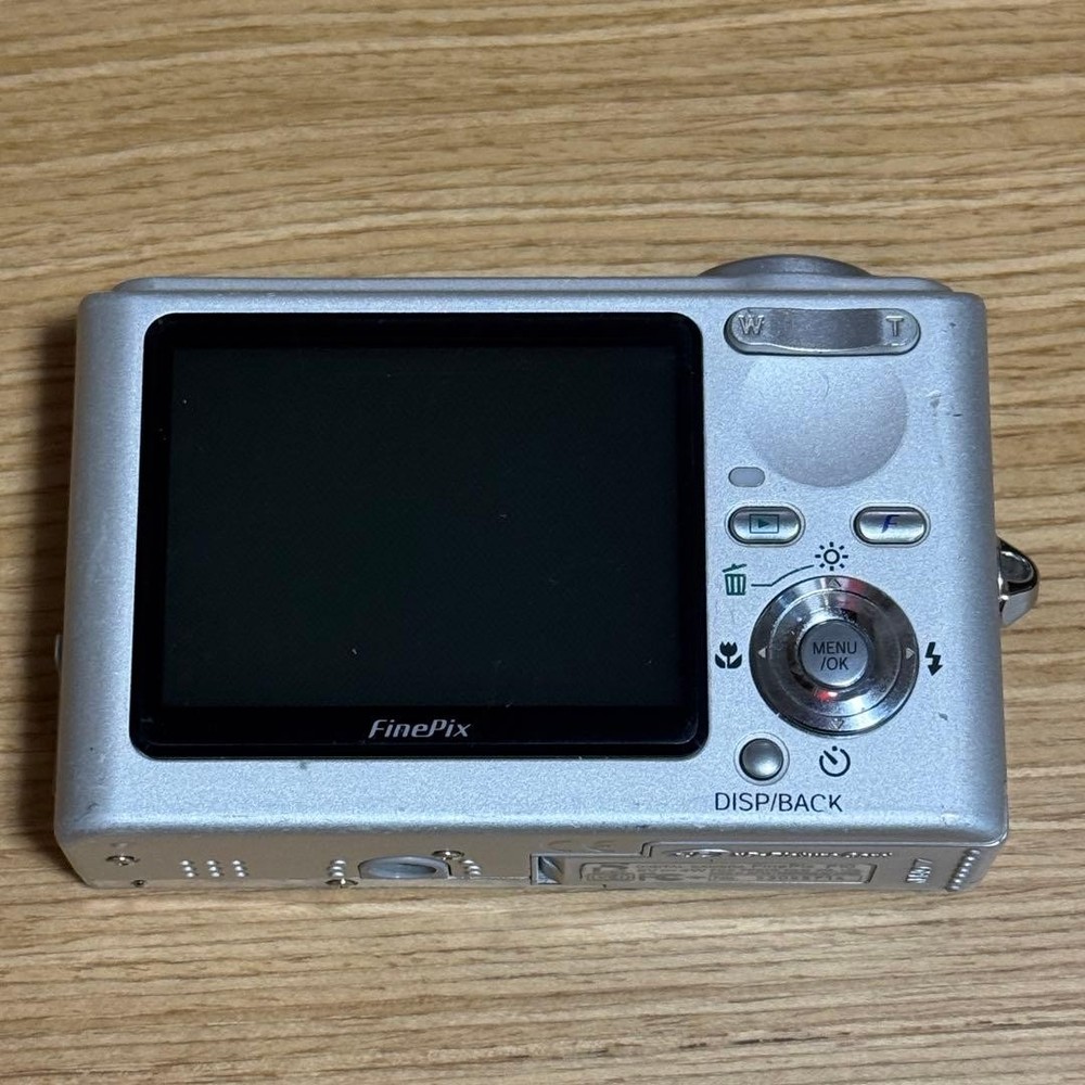 FinePix F10 Function confirmed Old compact camera
