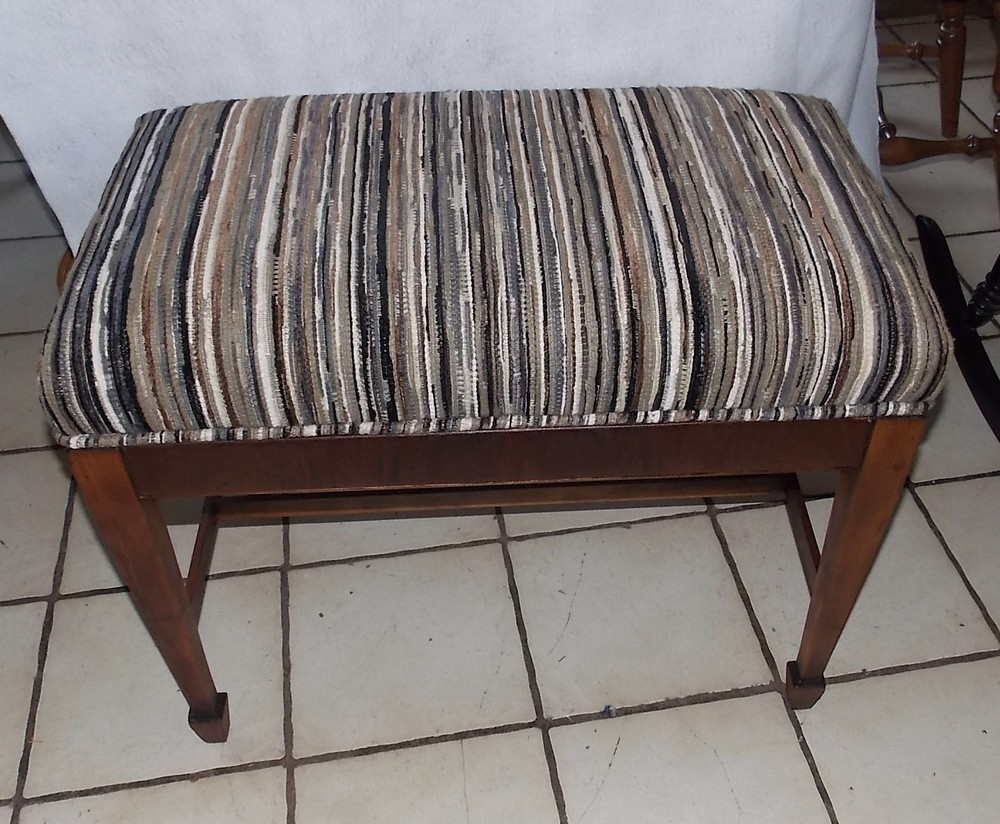 Mahogany Sheraton / Hepplewhite Vanity Bench (VB-70)