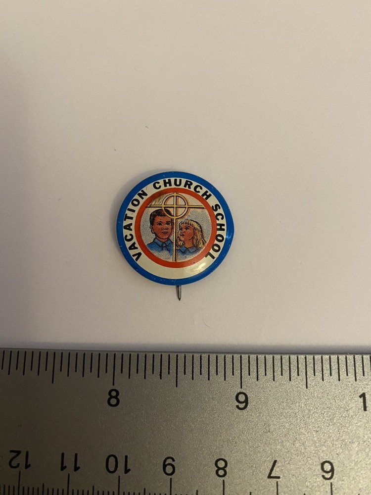 Vacation Church School Pin Back Button P155