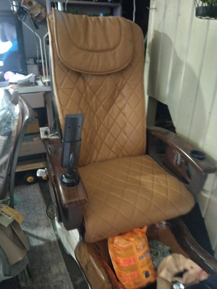 Massage Chair With Remote Control
