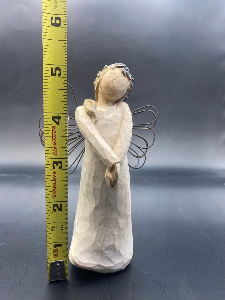 Willow Tree Celebrate Figurine (2003)