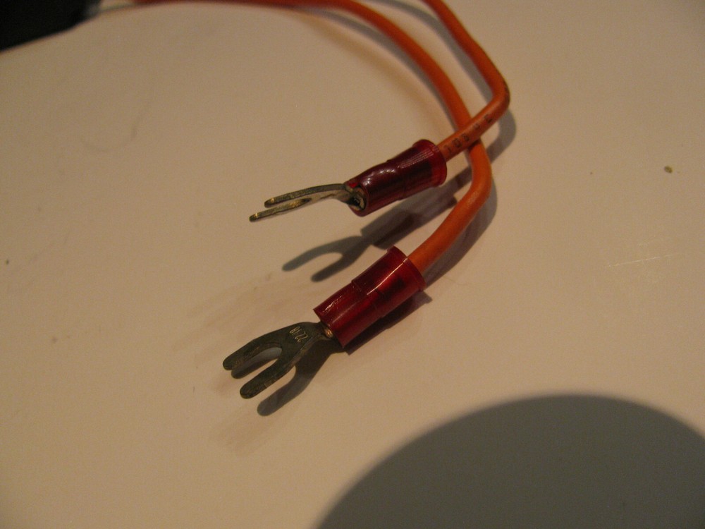 Red Lion Controls VCMB VCMB0000 CNT/COM Control. 20-70 VAC DC