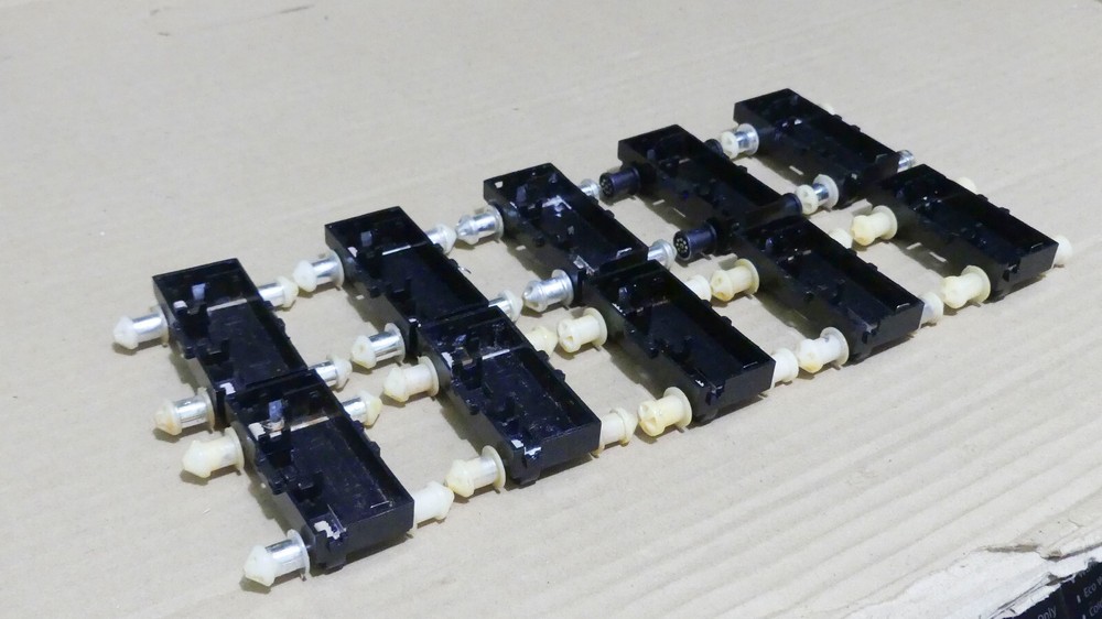 Schaper Stomper Rough Riders Chassis WITH SMALL WHEELS X 10