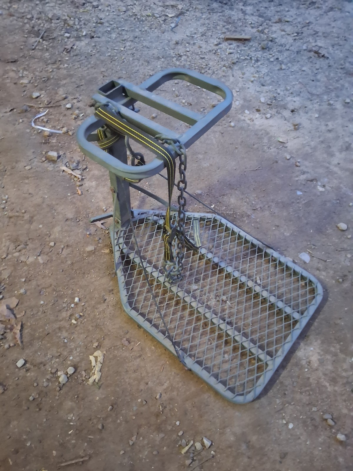 deer hunting tree stands