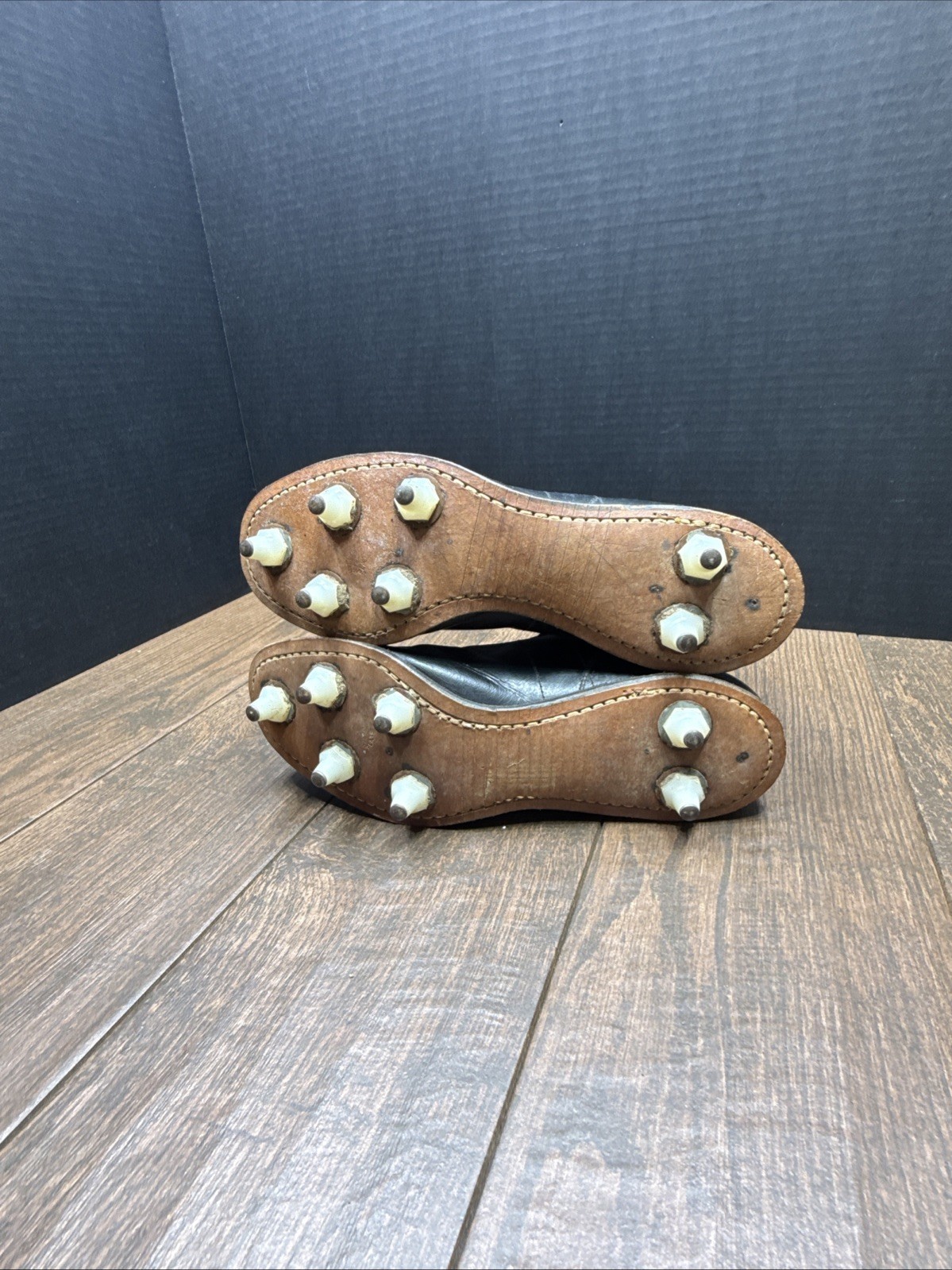 Vintage SPALDING LEATHER 1940s D Spot Bilt Black Football Shoes leather Cleats