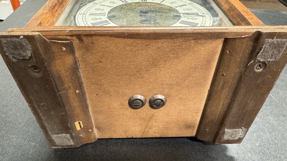 Cuckoo Clock MFG W/ Twist Wind up Key