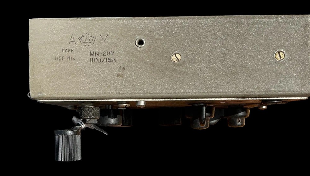 Bendix MN-28Y Remote Control Unit – WWII Aircraft Radio / Compass Control Panel